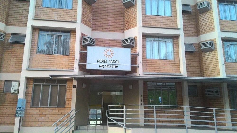 Oyo Hotel Farol Joacaba Bagian luar foto