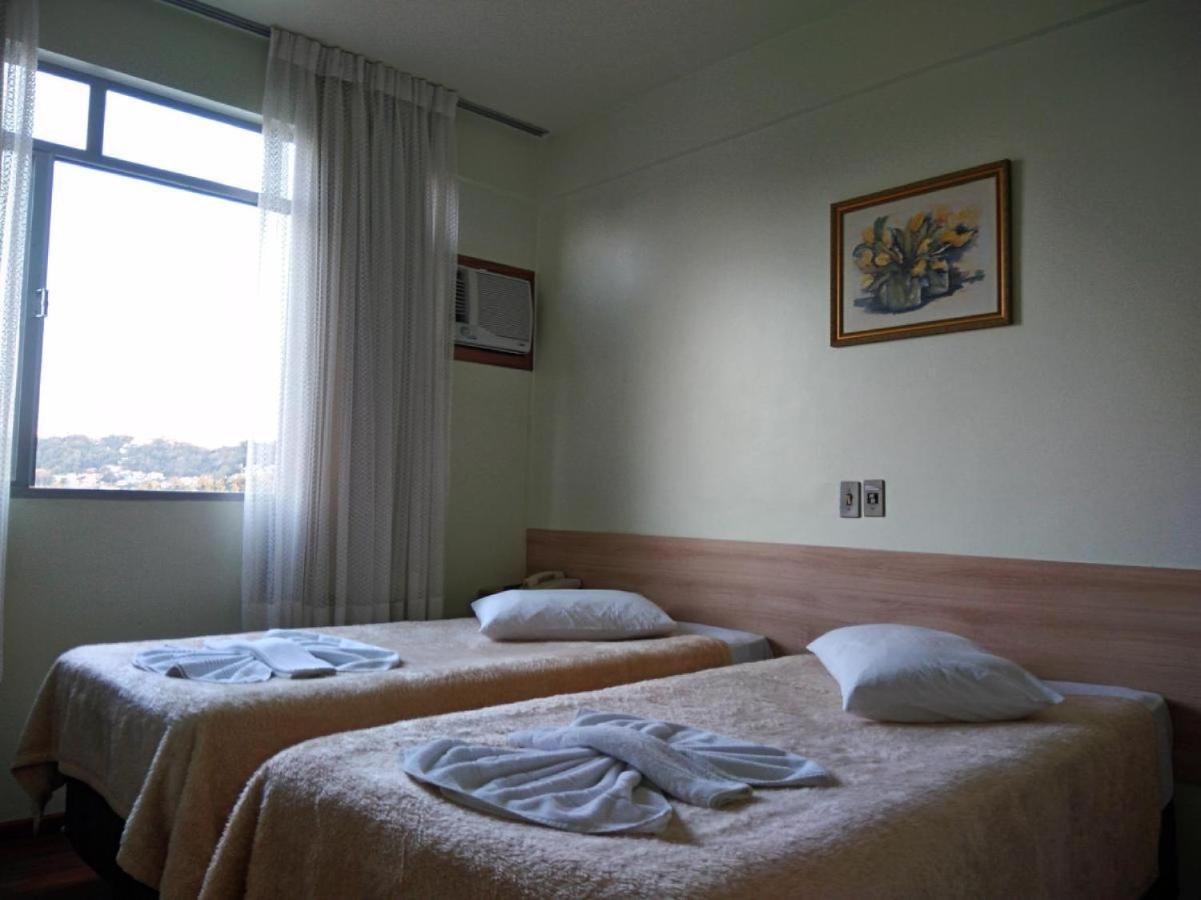 Oyo Hotel Farol Joacaba Bagian luar foto