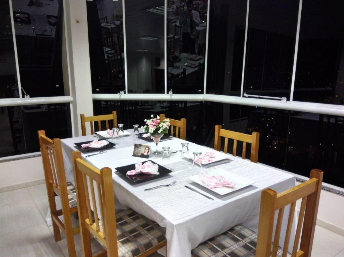 Oyo Hotel Farol Joacaba Bagian luar foto
